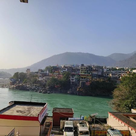 Hotel Surya Laxman Jhula Risikés Kültér fotó