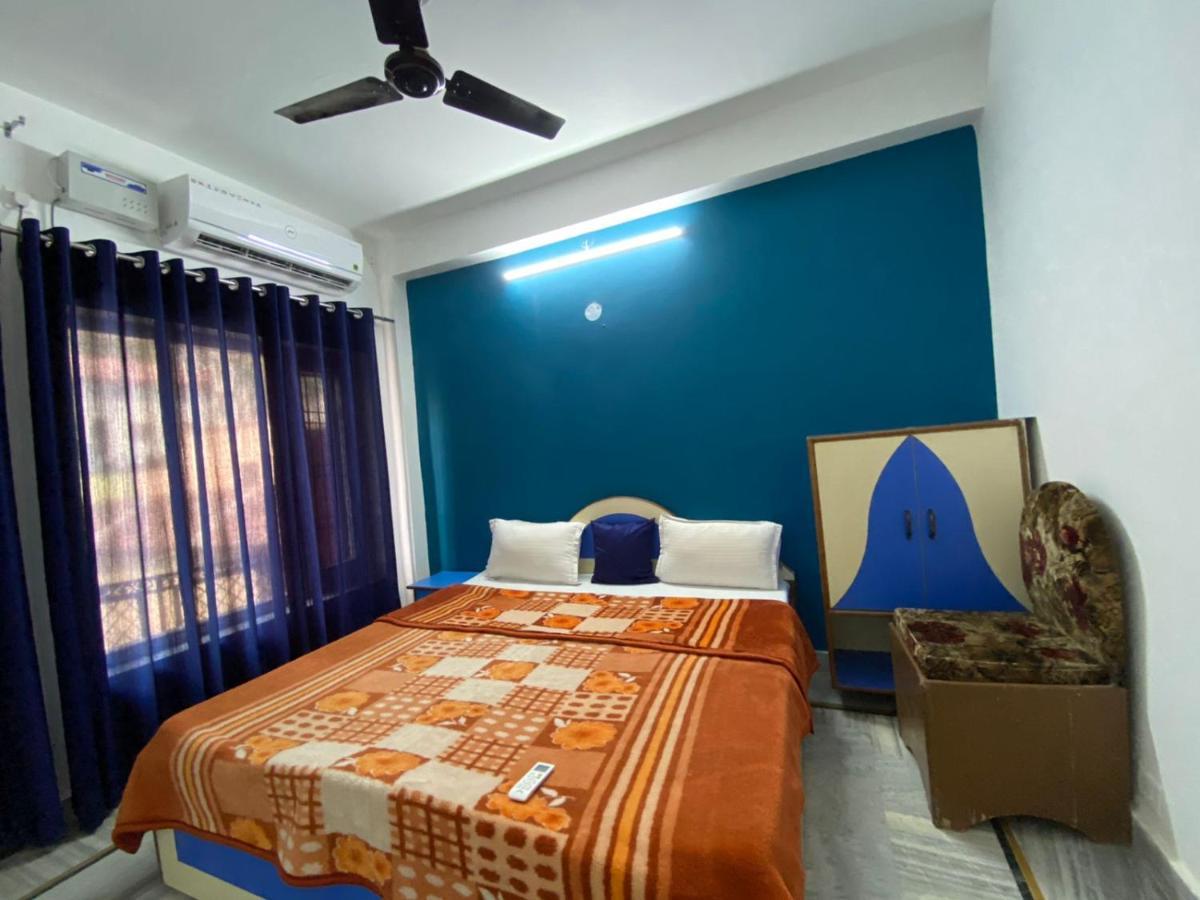 Hotel Surya Laxman Jhula Risikés Kültér fotó